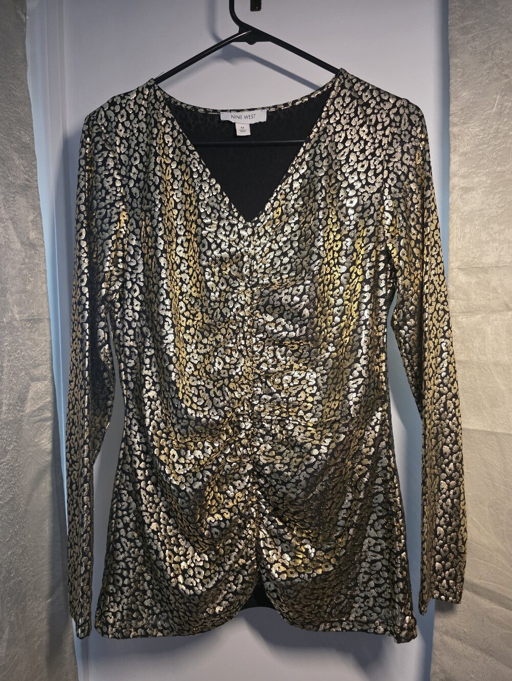 Nine West Metallic Leopard Print Long Sleeve V-Neck Top - Gold & Black